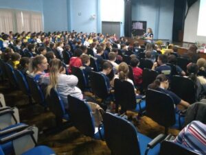 Contação de Histórias realiza ação em escolas de Capinzal/SC