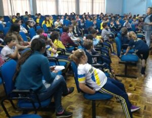 Contação de Histórias realiza ação em escolas de Capinzal/SC