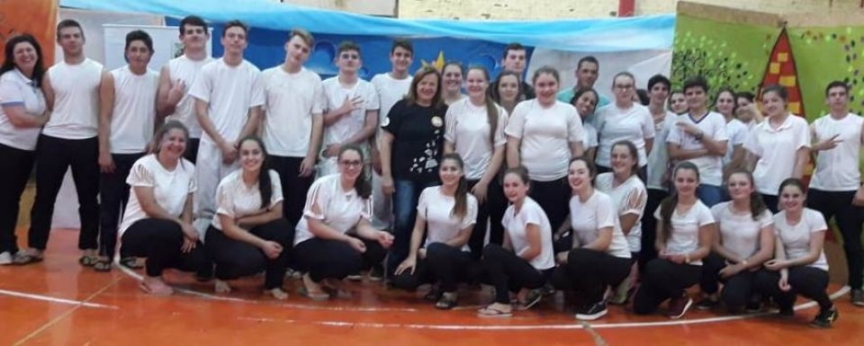 Programa Roda de Leitura participa de evento em escolas do município de Palmitos/SC