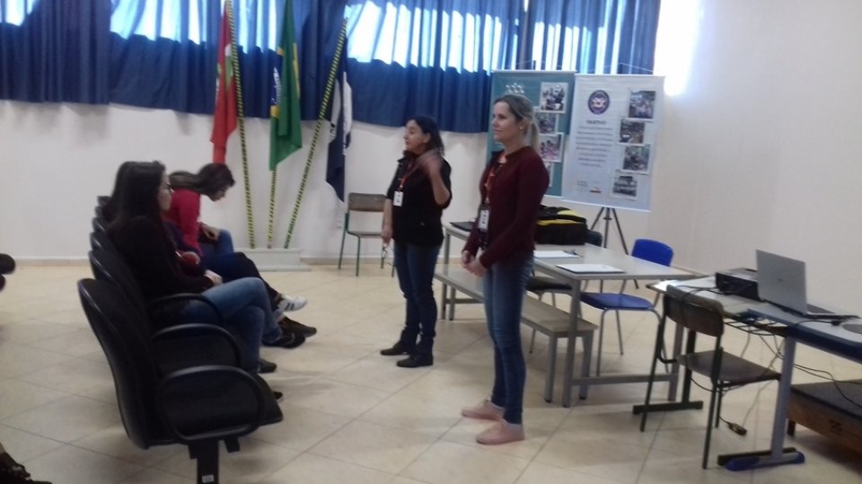 Cinema da Prevenção é realizado por multiplicadores na Escola de Educação Básica São Miguel