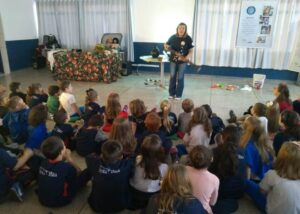 Roda de Leitura realiza ação no Colégio Santa Rita de Chapecó/SC