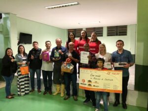 Voluntários do programa Amigo Energia participam de Macarronada Beneficente