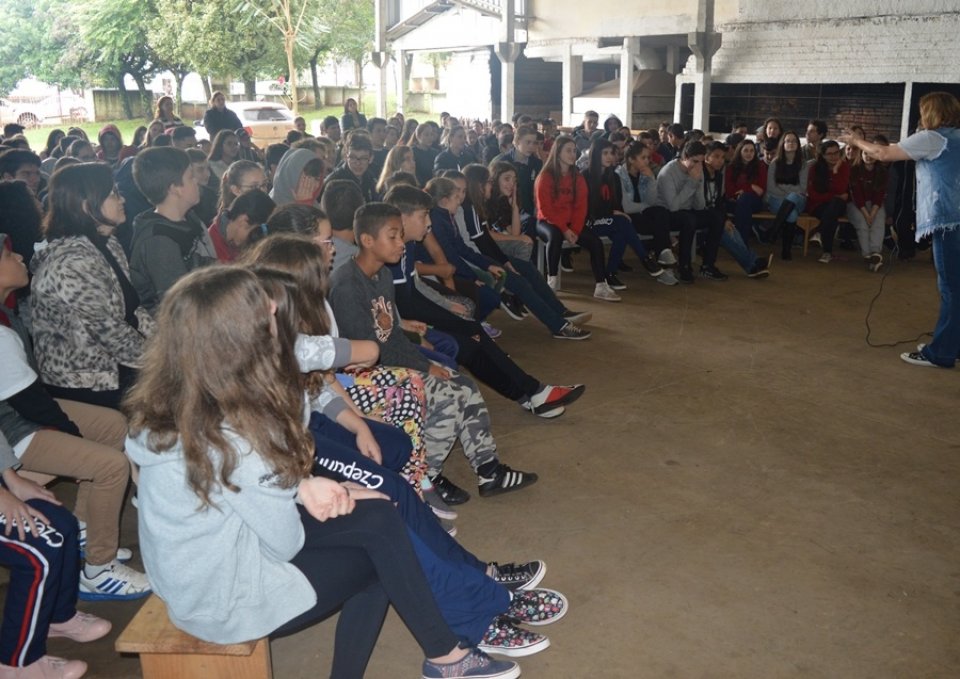 Roda de Leitura realiza ação em Chapecó e Xanxerê