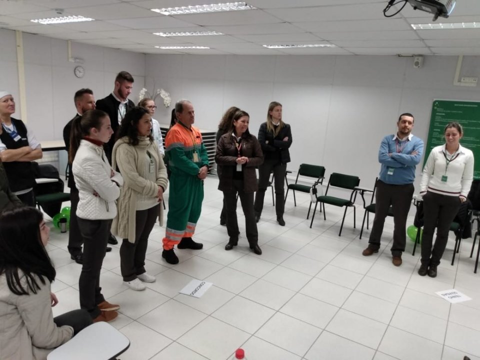 Atitude Agora promove atividade na UNIMED em Chapecó