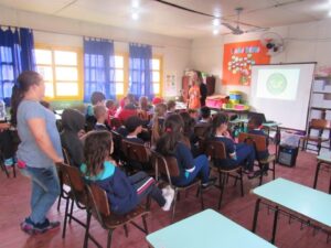 Eco Cooperação atende escolas e instituições sociais em Canoas