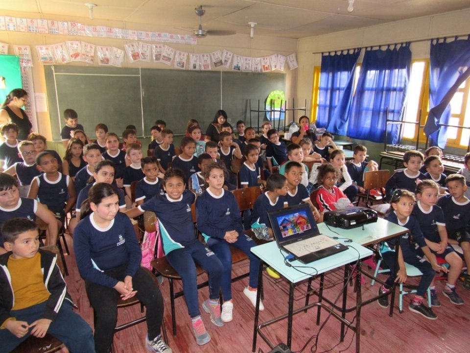 Eco Cooperação atende escolas e instituições sociais em Canoas