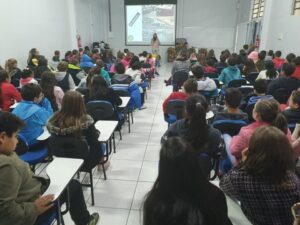 Eco Cooperação atende mais de mil alunos em Chapecó