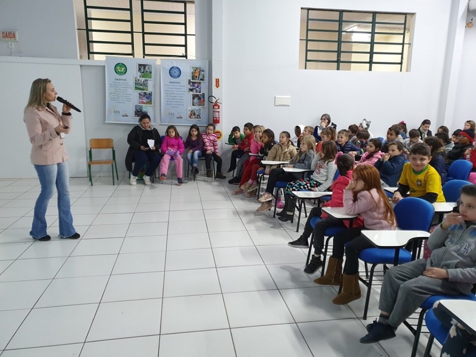 Eco Cooperação atende mais de mil alunos em Chapecó