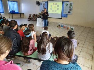 Eco Cooperação atende mais de mil alunos em Chapecó