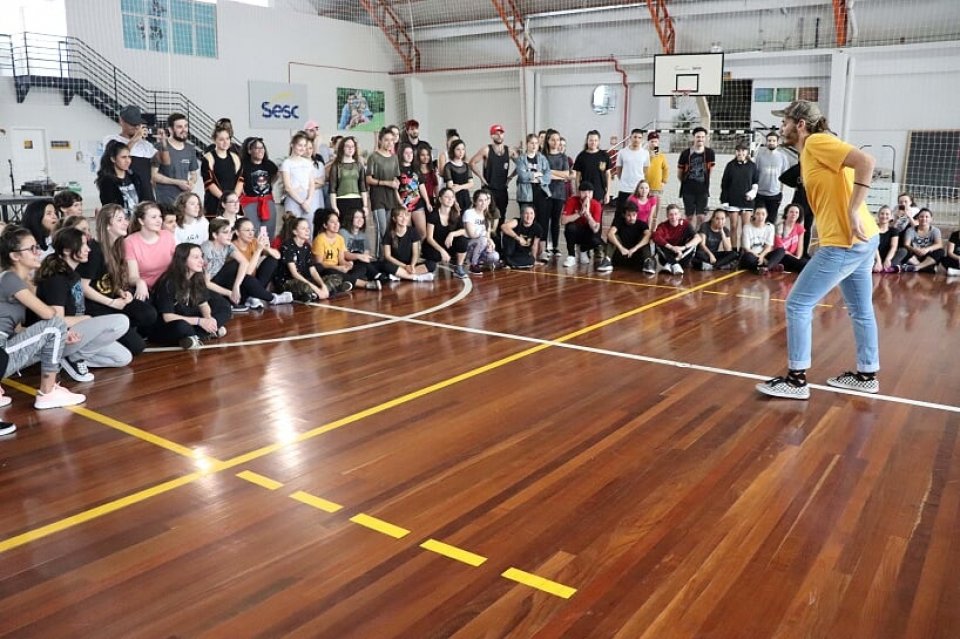 Professores do programa Vozes do Corpo participam de Dança+ Erechim