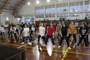Professores do programa Vozes do Corpo participam de Dança+ Erechim