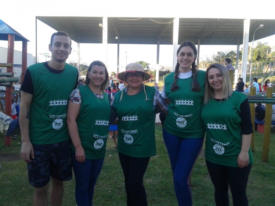 Voluntários das unidades de Erechim participam de ação Junina
