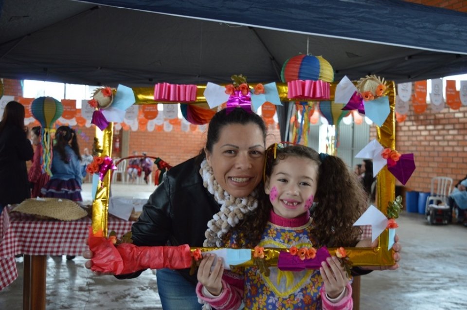 Programa Vozes do Corpo realiza Festa Julina para alunos
