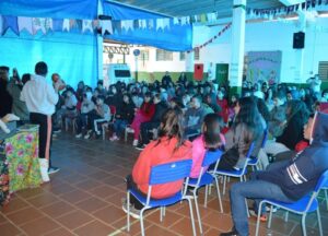 Contação de Histórias encanta alunos e professores na E.B.M. Olimpio Corrêa Figueiró