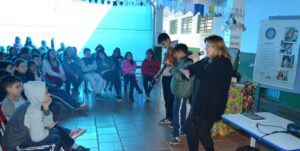 Contação de Histórias encanta alunos e professores na E.B.M. Olimpio Corrêa Figueiró
