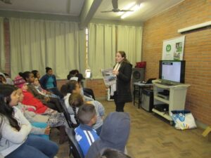 Eco Cooperação realiza ações em escolas e associações na região metropolitana de Porto Alegre