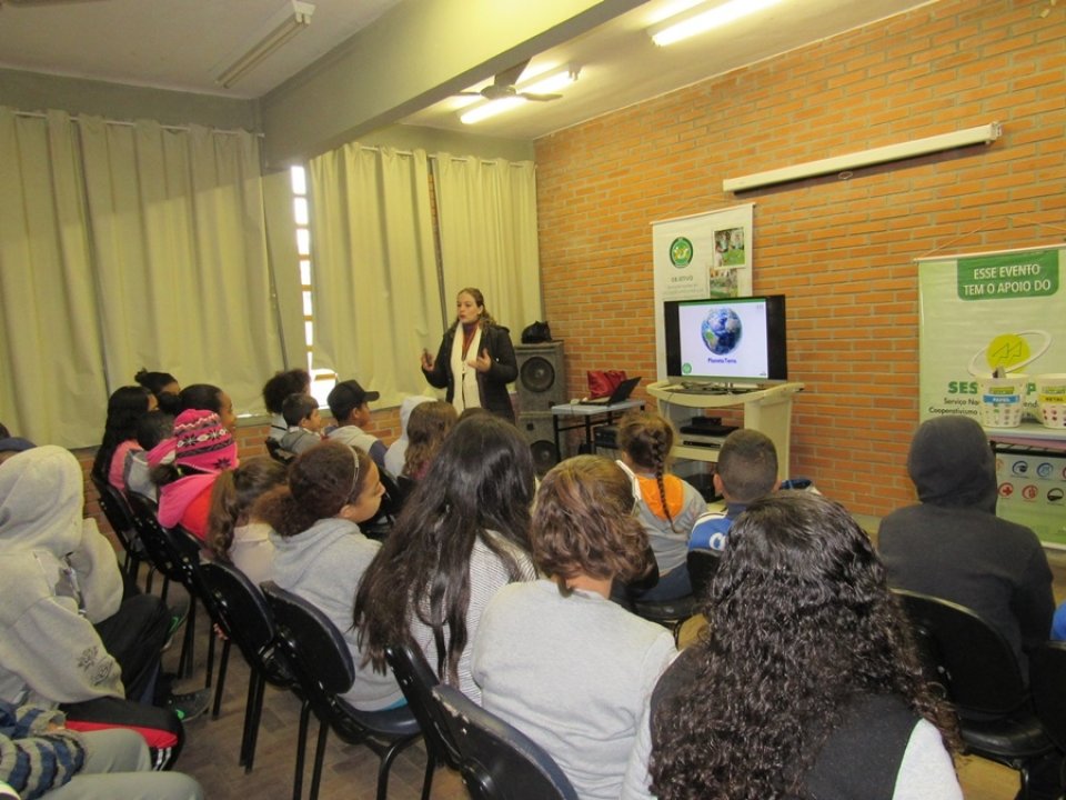 Eco Cooperação realiza ações em escolas e associações na região metropolitana de Porto Alegre