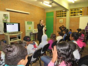 Eco Cooperação realiza ações em escolas e associações na região metropolitana de Porto Alegre