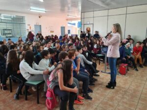 Eco Cooperação atende escolas em Chapecó/SC