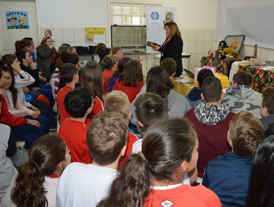 Roda de Leitura encanta alunos na E.E.F. Augusto Colatto em Xanxerê/SC