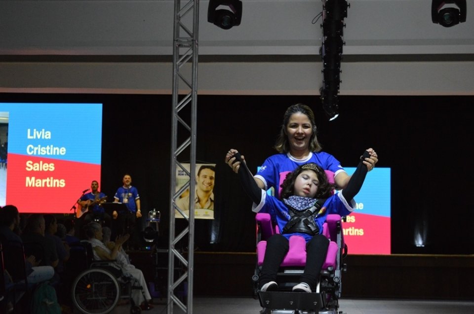 Desfile Inclusivo leva emoção e superação para a passarela do 3º Workshop Viva as Diferenças