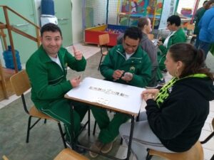 Eco Cooperação atende APAE de Xaxim e escolas em São Miguel do Oeste