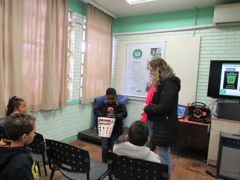 EMEF José Mariano Beck recebe programa Eco Cooperação em Porto Alegre