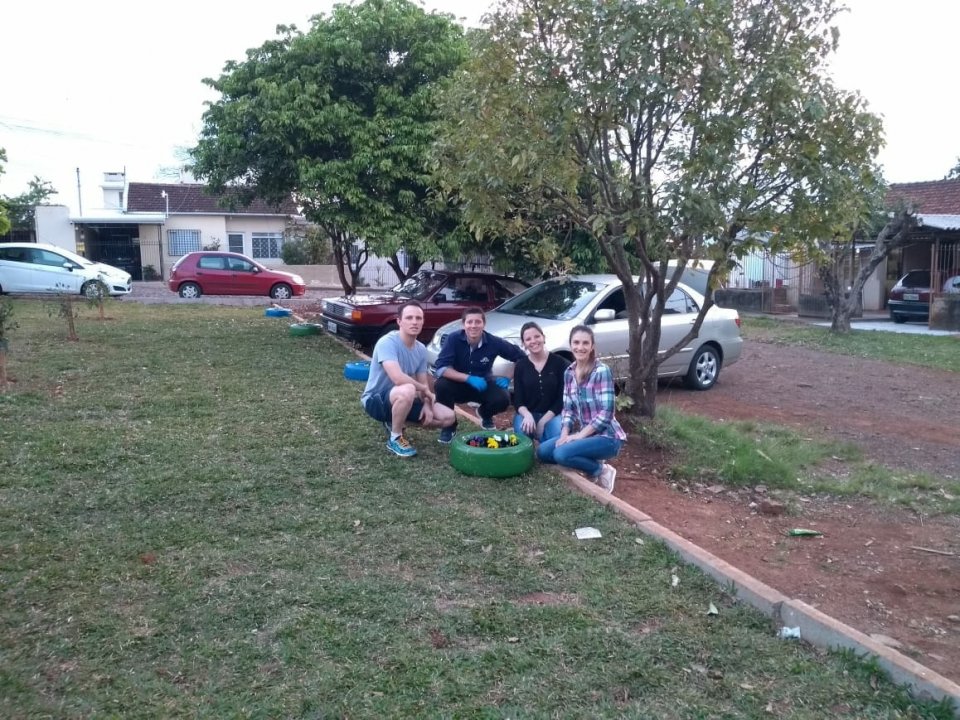 Voluntários de Sarandi/RS realizam revitalização de praça