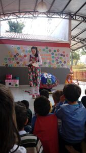 Multiplicadores do Roda de Leitura realizam atividade na Creche Mundo Mágico