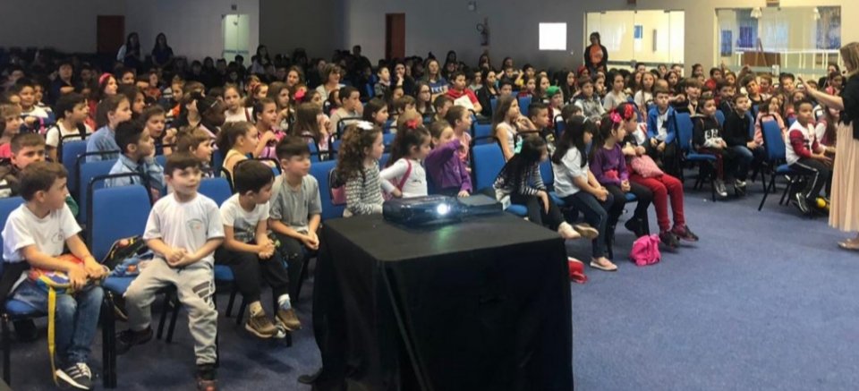 FALB participa da 3ª Feira do Livro de Chapecó