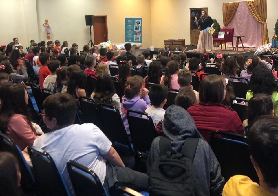 FALB participa da 3ª Feira do Livro de Chapecó