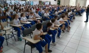 Roda de Leitura leva contação de histórias para escola em Pinhalzinho/SC