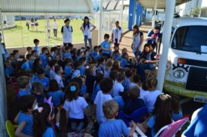 Roda de Leitura participa da Feira do Livro do Colégio Marista em Chapecó