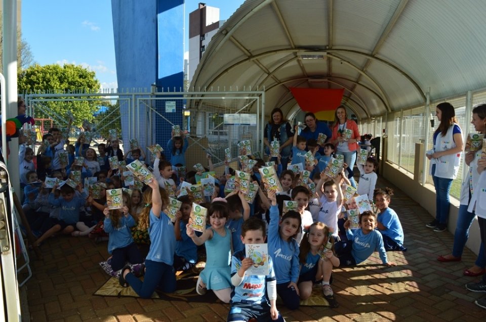 Eco Cooperação atende escolas em Chapecó e Pinhalzinho