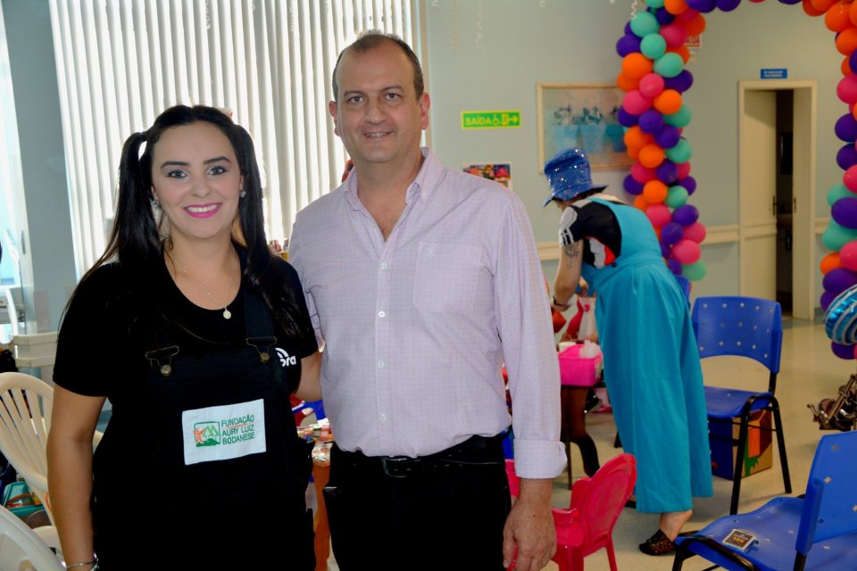 Sorrisos que inspiram na luta pela cura