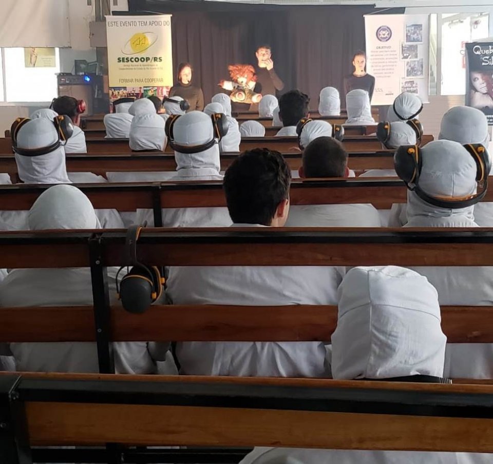 Vivendo Saúde leva espetáculo teatral para unidades no Rio Grande do Sul