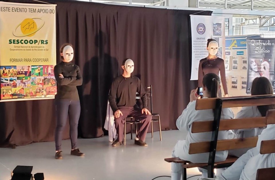 Vivendo Saúde leva espetáculo teatral para unidades no Rio Grande do Sul
