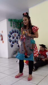 Voluntários realizam atividade na Creche Sonho Feliz em São Miguel do Oeste