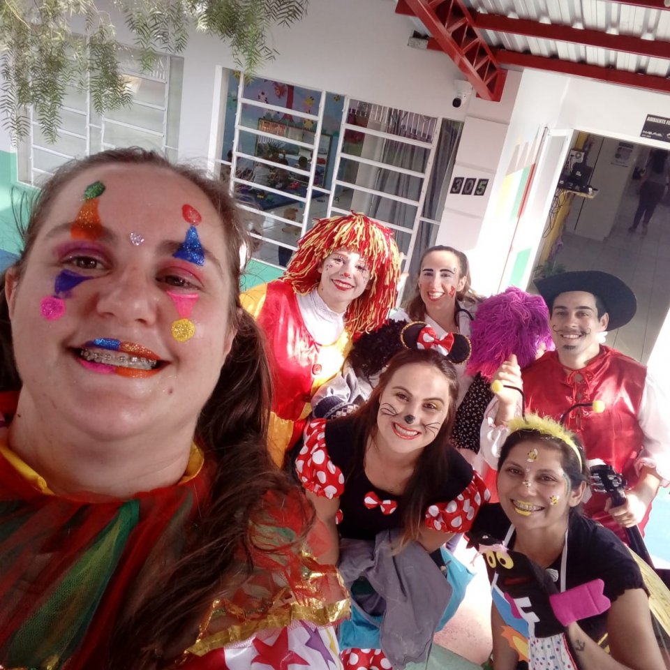 Voluntários realizam atividade na Creche Sonho Feliz em São Miguel do Oeste