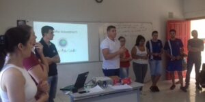 Voluntários de São Miguel do Oeste realizam atividade do projeto A Soma da Cooperação