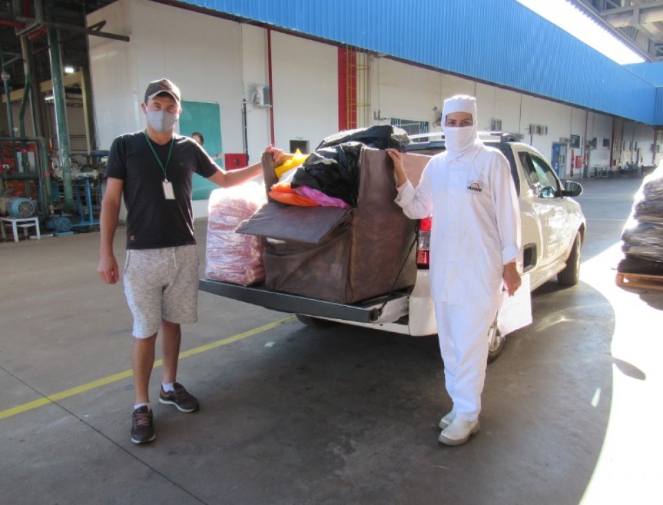Voluntários de Abelardo Luz doam tecido para confecção de máscaras