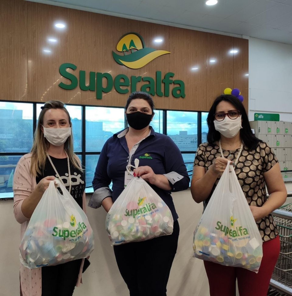 Projeto da FALB arrecada mais uma tonelada de tampinhas