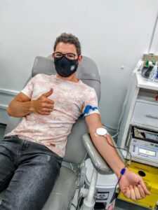 Voluntários de Xaxim realizam doações de sangue no Hemosc Chapecó