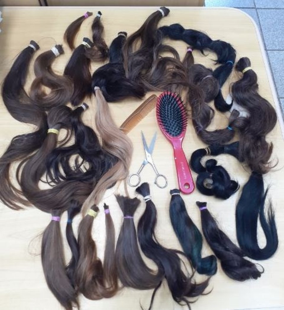 FALB recebe doação de cabelo de voluntários de Quilombo