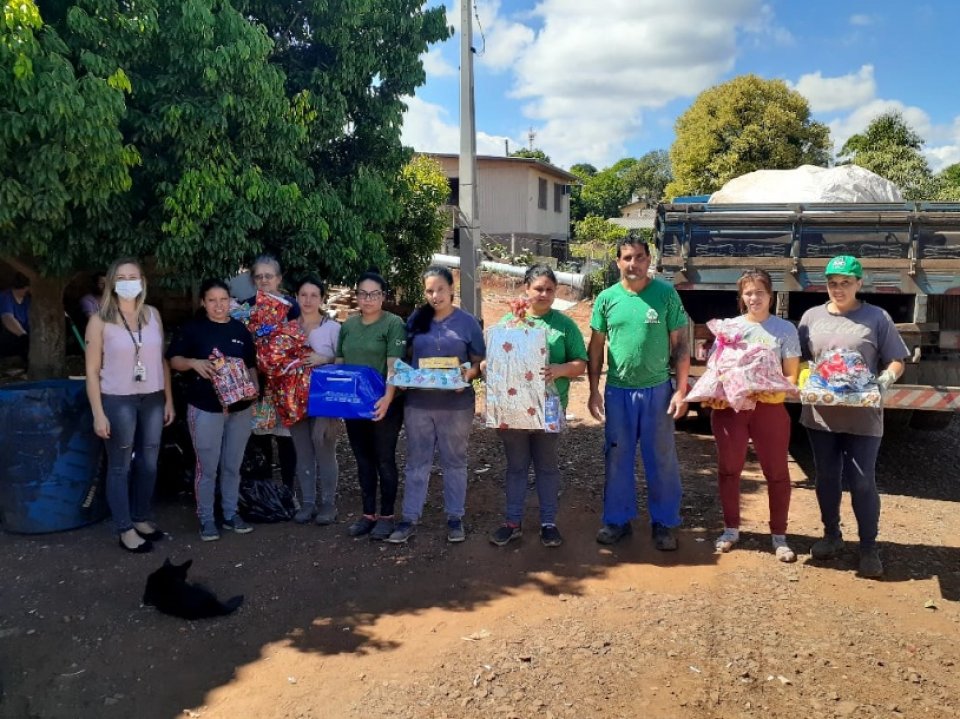 Campanha Natal Voluntário da FALB distribui presentes para 200 crianças em Chapecó