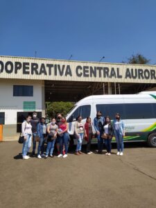 Voluntários de Quilombo e Maravilha realizam doação de sangue em Chapecó