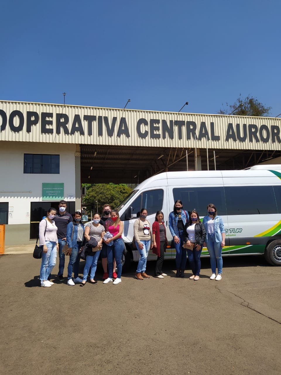 Voluntários de Quilombo e Maravilha realizam doação de sangue em Chapecó