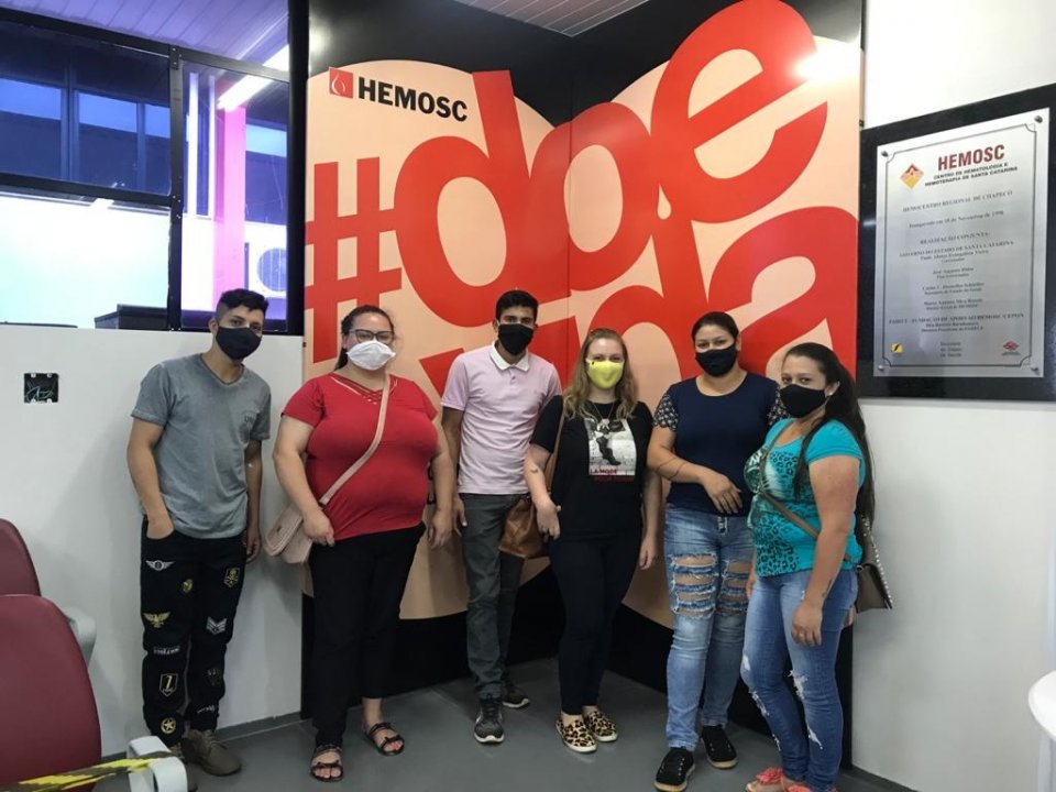 Voluntários ajudam a manter estoques de sangue no Hemosc Chapecó