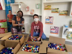 Voluntários contribuem com campanhas e projetos de reciclabilidade da FALB