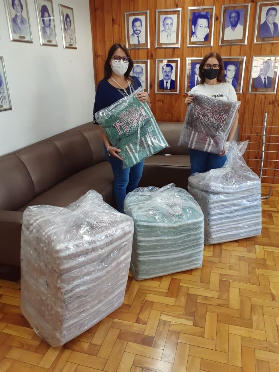 FALB destina cobertores para entidades sociais de Santa Catarina e Rio Grande do Sul